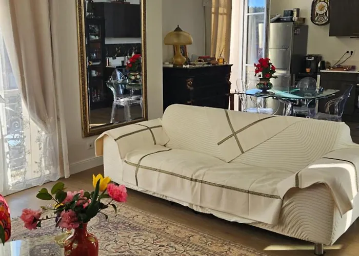 Belle Epoque D'hiver Homestay